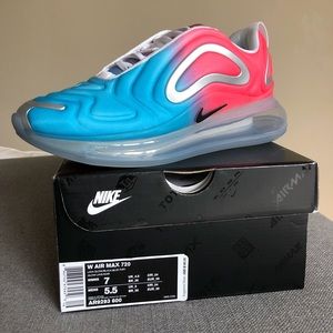 Womans Nike Air Max 720